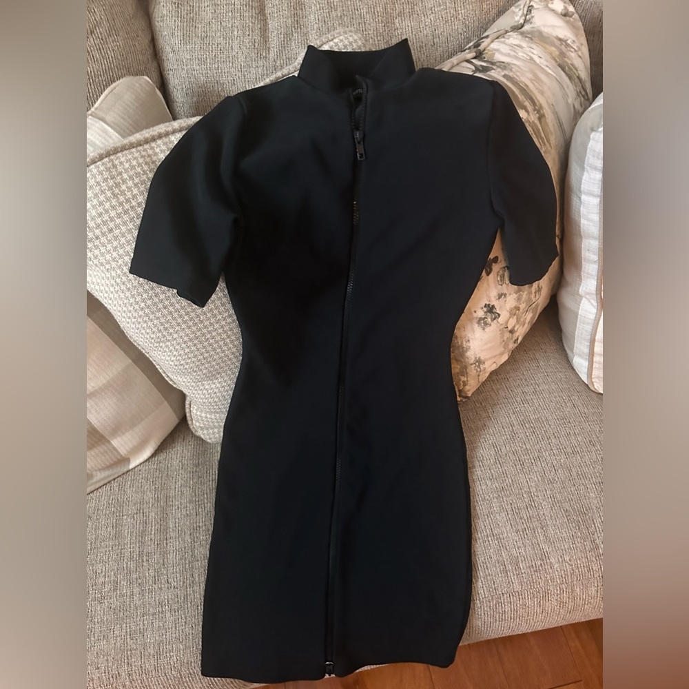 Pretty Little Thing dress size small like new